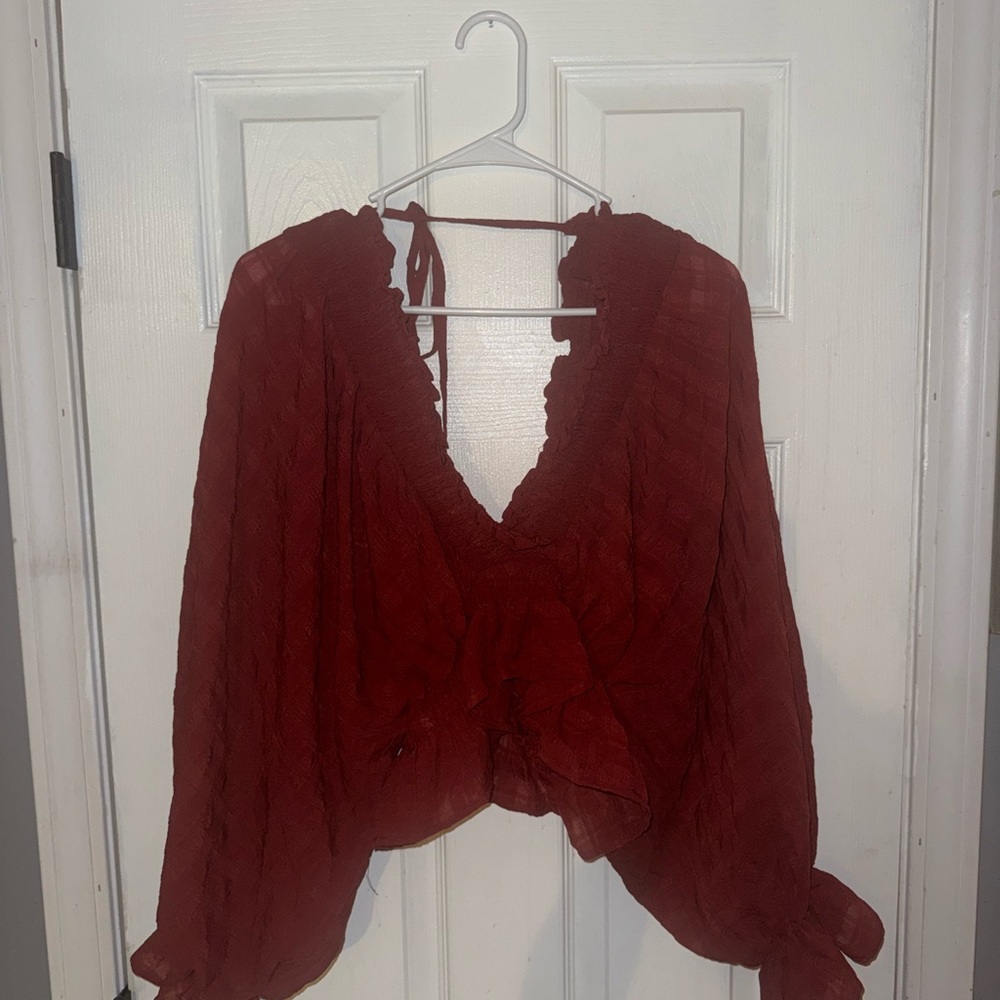 Elegant Red Women's Top - Picture 3 of 3
